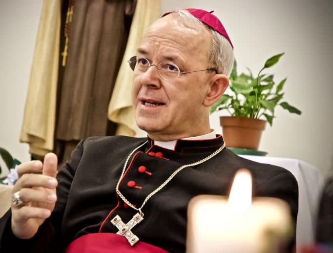 Archbishop Carlo Maria Viganò: There's a massacre "vaccination" plan at the global level - Fringe News