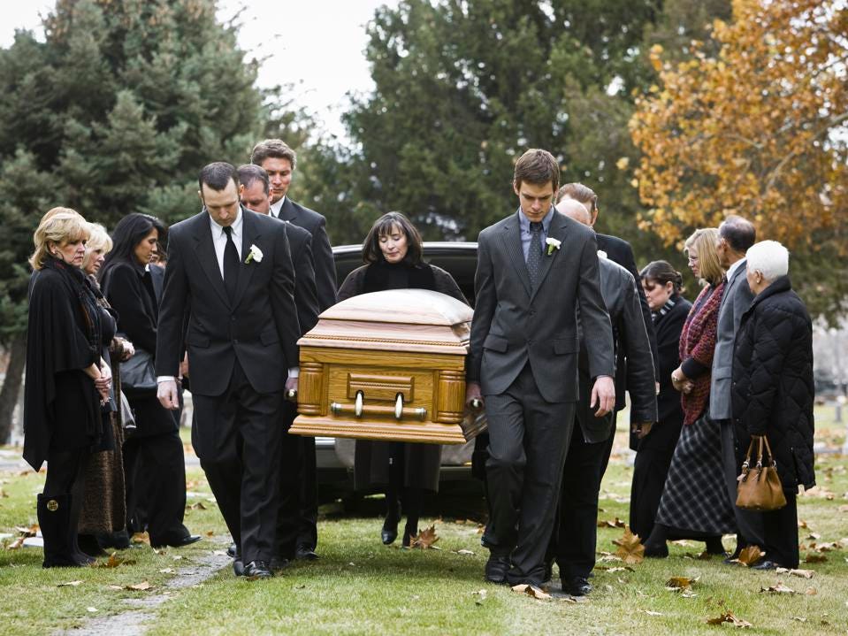 UK Funeral Director 'I've Never Seen As Many Deaths, not Just the Elderly' 'ALL VACCINATED' '500-600% INCREASE' - Fringe News